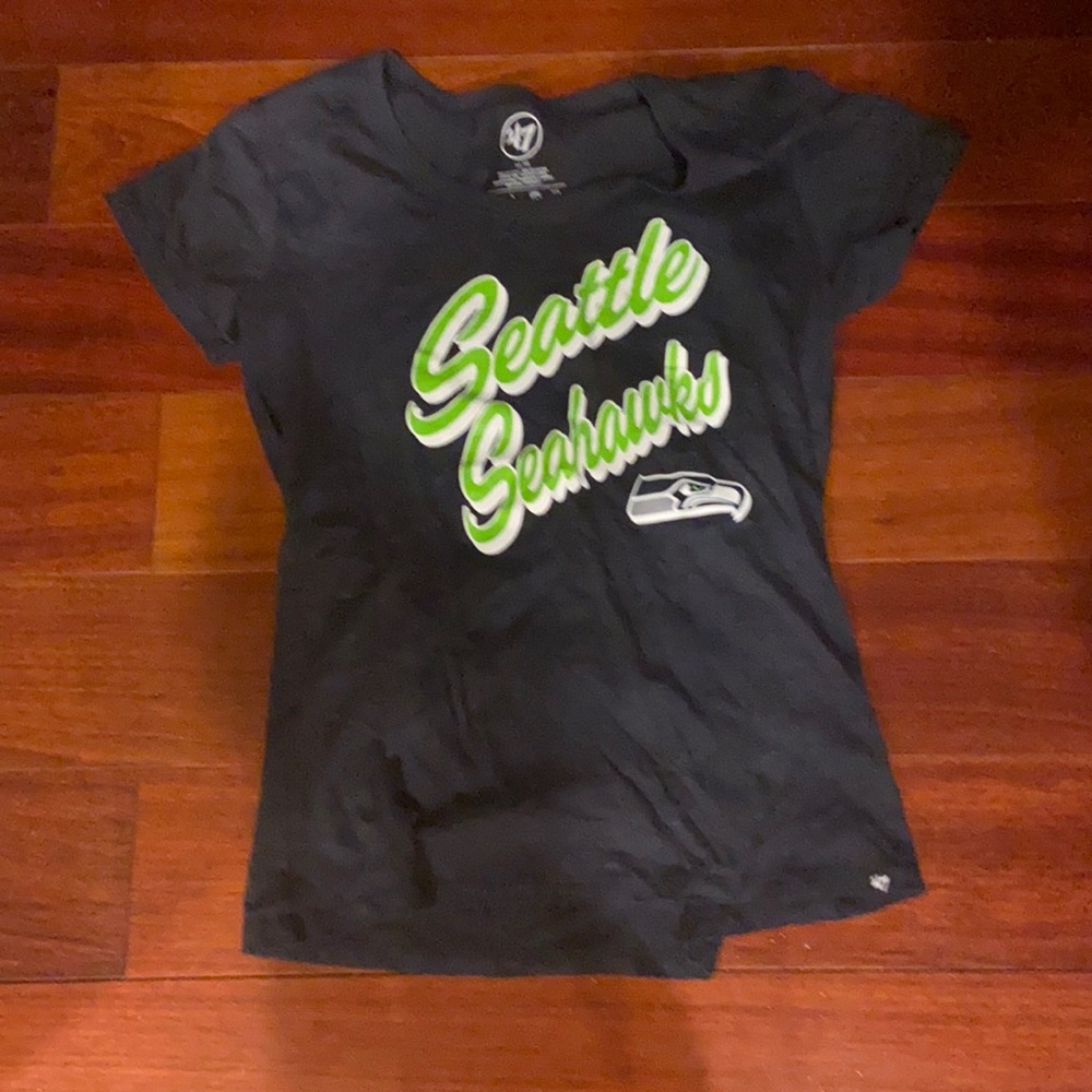 Women’s Seattle Seahawks T-shirt